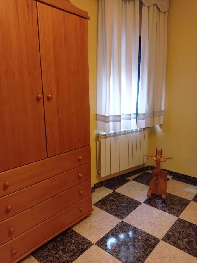 Apartamento Turistico Antigua Universidad Almagro Ngoại thất bức ảnh