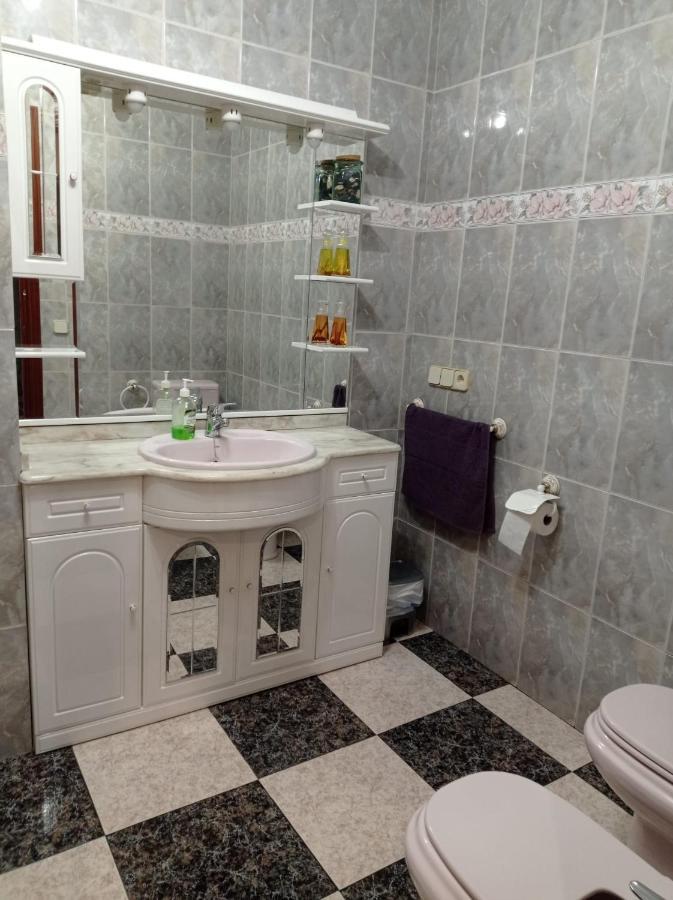 Apartamento Turistico Antigua Universidad Almagro Ngoại thất bức ảnh