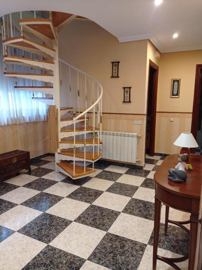 Apartamento Turistico Antigua Universidad Almagro Ngoại thất bức ảnh